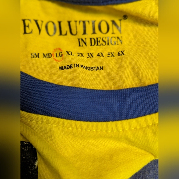 Men's Evolution in Design Color Block Shirt Soccer 2018 Size Large Yellow & Red - Picture 5 of 6